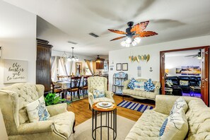 House (4 Bedrooms) | Interior