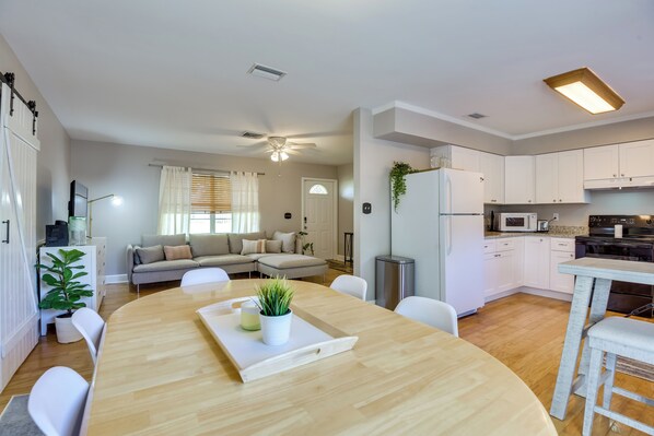 House (3 Bedrooms) | Bahagian dalam