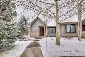 Interior - Copper Mtn Resort Duplex w/ Golf Course Views! (Copper Mountain)