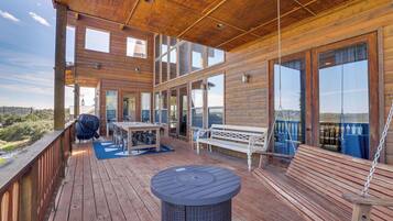 House (6 Bedrooms) | Front of property