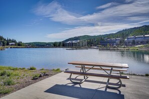 Apartment (1 Bedroom) | Interior - Walkable Brian Head Condo: Steps to Ski Resort! (Brian Head)