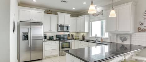 House (3 Bedrooms) | Interior