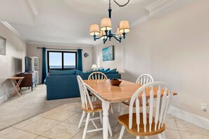 Dining - Life On A Sandbar: Soundfront | Shared Pool Access (Nags Head)