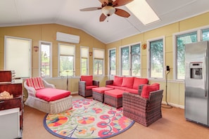 House (4 Bedrooms) | Interior - Moncks Corner Home ~ 4 Mi to Lake Moultrie! (Moncks Corner)