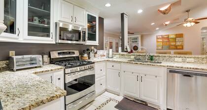 Moncks Corner Home ~ 4 Mi to Lake Moultrie!