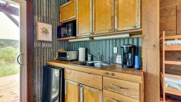 Apartment (0 Bedroom) | Interior