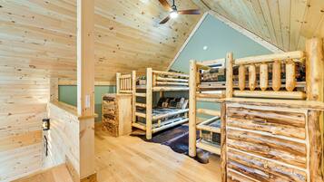 House (1 Bedroom) | Interior