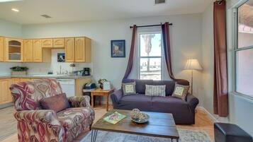 ์ํํธ (2 Bedrooms) | ๋ด๋ถ