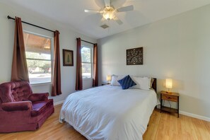 Apartment (2 Bedrooms) | Interior - Eloy Vacation Rental w/ Community Pool & Courtyard (Eloy)