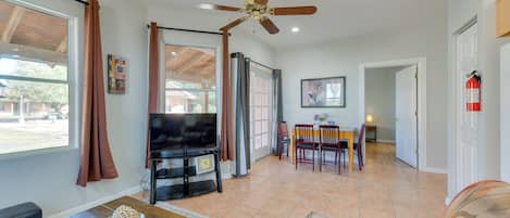 Apartment (2 Bedrooms) | Front of property