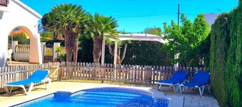 SAONA VILLAS (CP LUNA): villa for 8 people, with private pool, near the sea