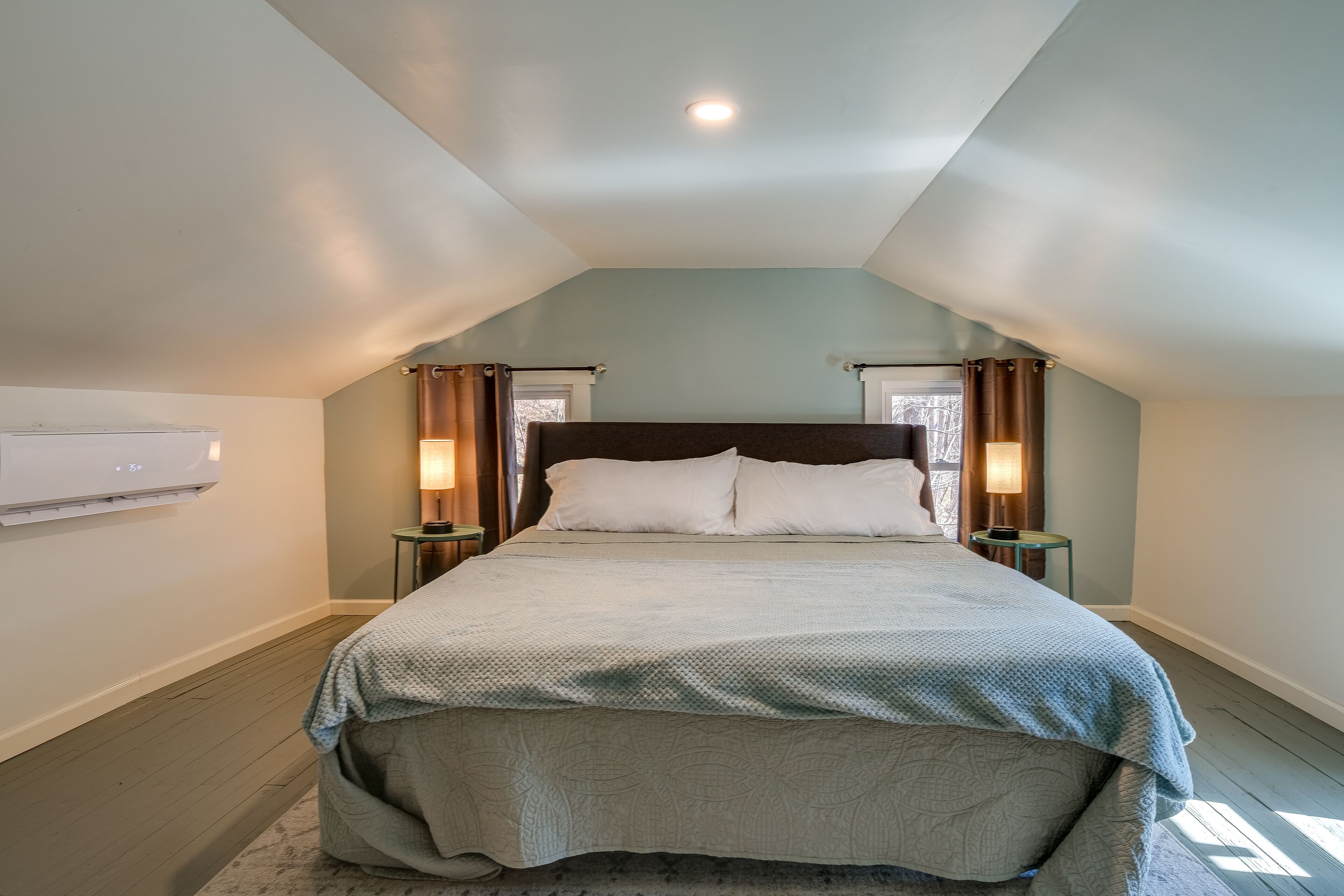 Cottage (1 Bedroom) | 1 bedroom, laptop workspace, bed sheets