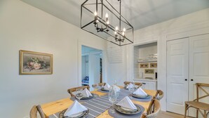 منزل (4 Bedrooms) | المنشأة من الداخل