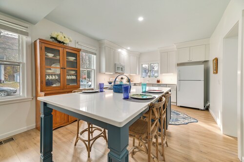 Spacious Naples Vacation Rental w/ Private Hot Tub