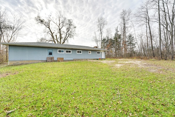 Quiet Country Home By Shay Lake! - Caro, MI