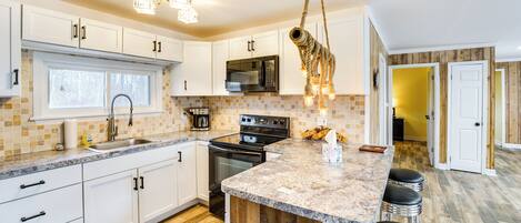 House (2 Bedrooms) | Interior