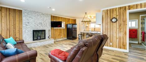 House (2 Bedrooms) | Front of property