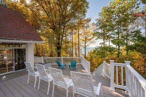 Terrace/patio - Beautiful Lake Michigan Home Great for Large (West Olive)