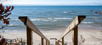 Beautiful Lake Michigan Home Great for Large