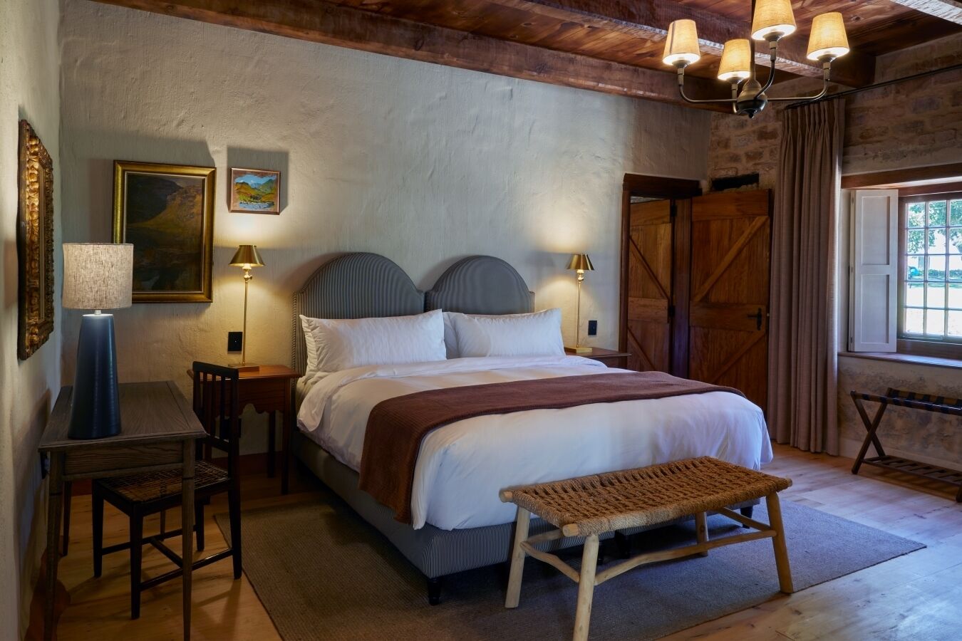 WiFi (free), individually decorated, individually furnished, bed sheets