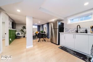 Interior - Modern Urban Escape - King Bed - Pet Friendly - Clean! (Edmonton)