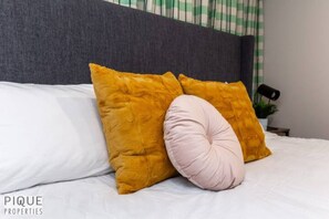 1 chambre, fer et planche à repasser, accès au Wi-Fi (inclus)