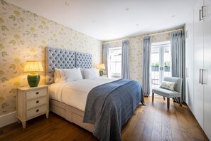 3 chambres, fer et planche à repasser, Wi-Fi gratuit, draps fournis