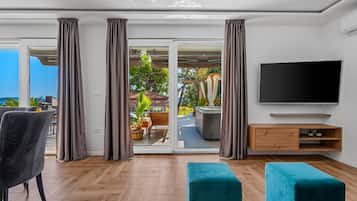 Tv, videospil, bordtennisbord, stereoanlæg