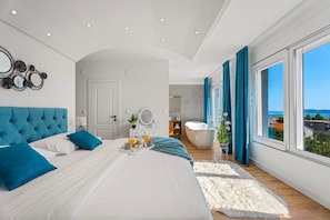4 chambres, fer et planche à repasser, Wi-Fi, draps fournis