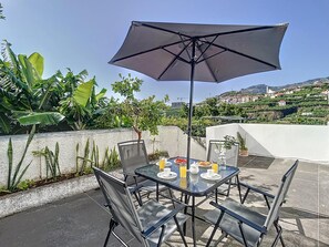 Casa, fumatori | 3 camere, una scrivania