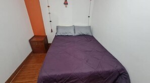 2 bedrooms, in-room safe, iron/ironing board, internet - Ukumary Wasi (Cusco)