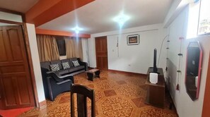 Interior - Ukumary Wasi (Cusco)