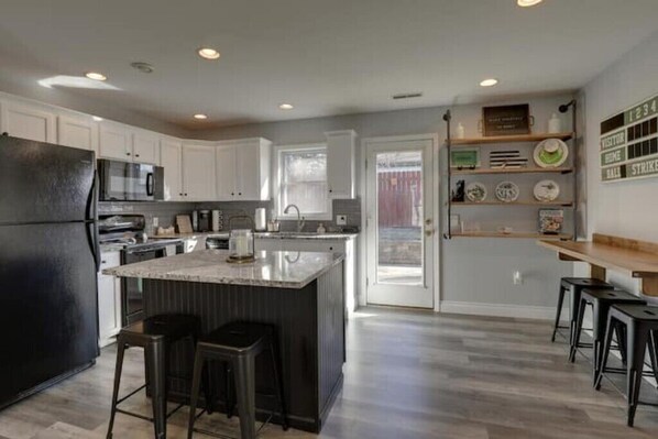 Private kitchen - The Fieldhouse a Simply Charming property
(Quincy)