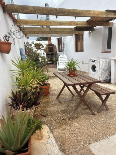 Rural House with 2 'Spanish patios' and nice rural atmosphere