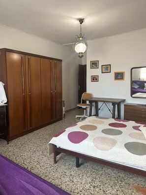 5 chambres, bureau, fer et planche Ă repasser, Wi-Fi