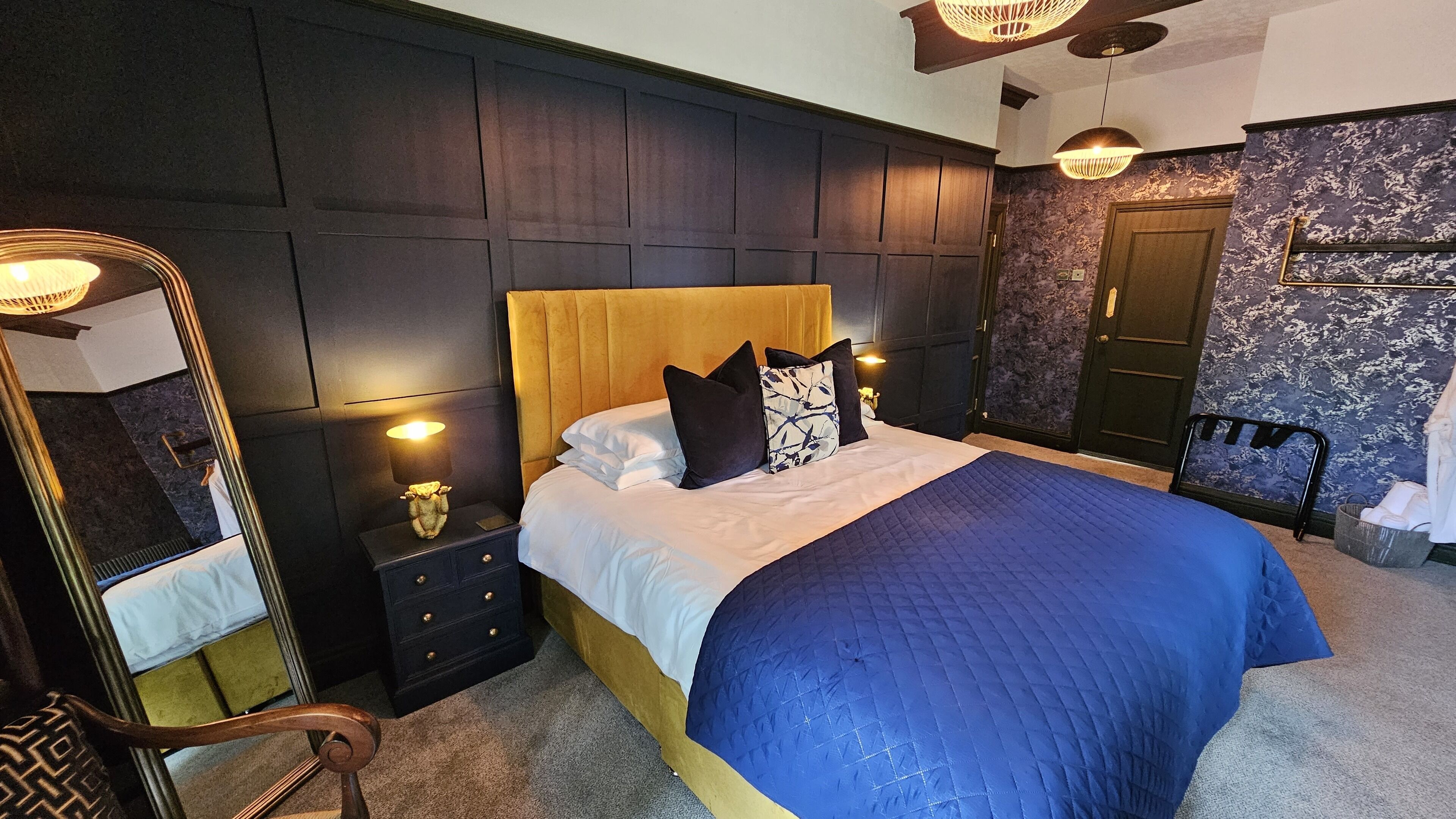 Superior kamer | Een bureau, een strijkplank/strijkijzer, gratis wifi