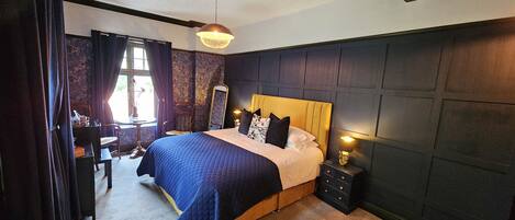 Superior-værelse | Skrivebord, strygejern/strygebræt, gratis Wi-Fi