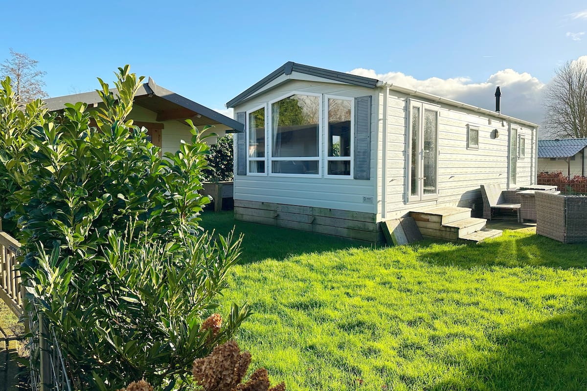 Chalet 7a | 2 bedrooms, premium bedding, individually decorated