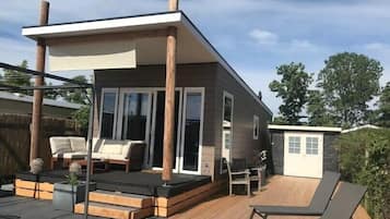 Chalet 561 | Premium bedding, individually decorated, individually furnished