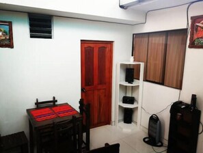 Interior - Ukumary Gosth (Cusco)
