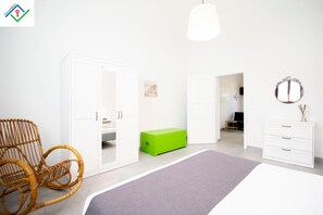 1 soverom, strykejern/-brett, reiseseng for barn og wi-fi (inkludert)
