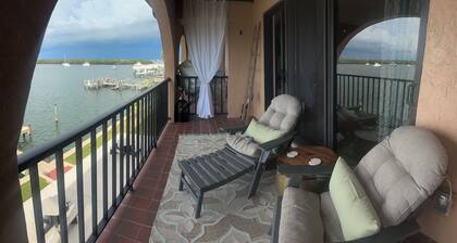 Waterfront Condo on Lemon Bay, Steps from Beach - Pool, Boat Dock