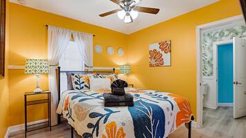 3 bedrooms, iron/ironing board, travel crib, free WiFi