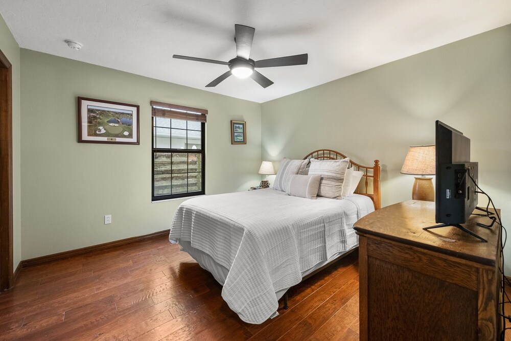 Home with ScreenedIn Pool and Patio Southern Charm Bradenton Vrbo