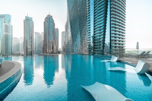 Alberca al aire libre 