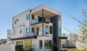 Exterior - Desert Chic at Desert Color (by Ember Stays) (St. George)