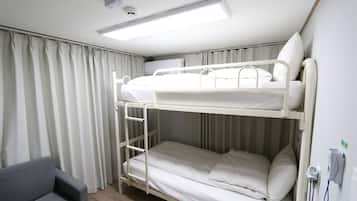 Double or Twin Room | Untuvapeitot, ilmainen Wi-Fi