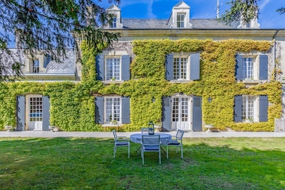 Manoir Du Village - Five Bedroom Villa, Sleeps 10