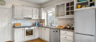 1 An tSean Scoil, Clifden in the heart of clifden town