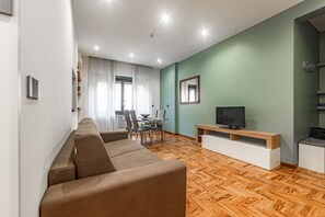 Deluxe Apartment | Living area